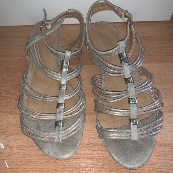 Aldo Gold Sandals - Picture 2 of 3